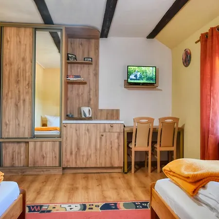 Osrodek Jagienka Zieleniec ドゥシュニキ・ズドルイ