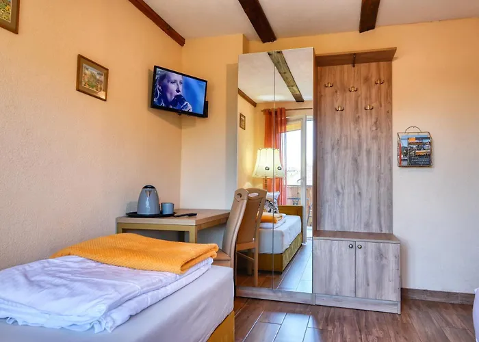 Osrodek Jagienka Zieleniec 3* ドゥシュニキ・ズドルイ