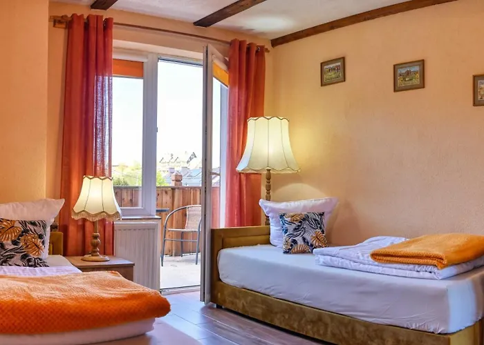 Bed & Breakfast Osrodek Jagienka Zieleniec 3*